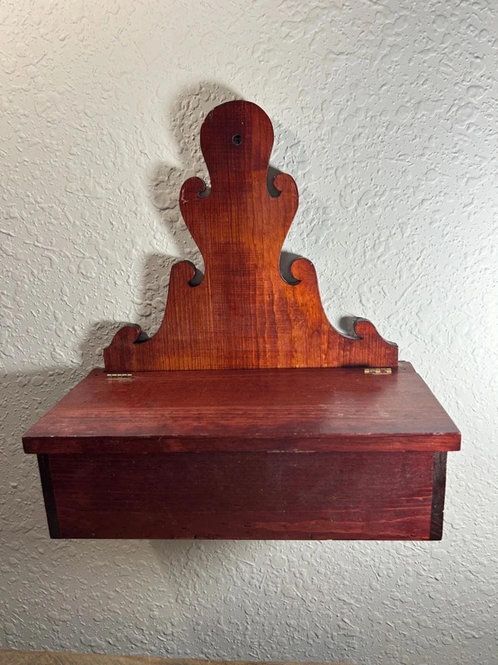 Mahogany-Finish Wooden Wall Shelf - Classic Home Wall Decor